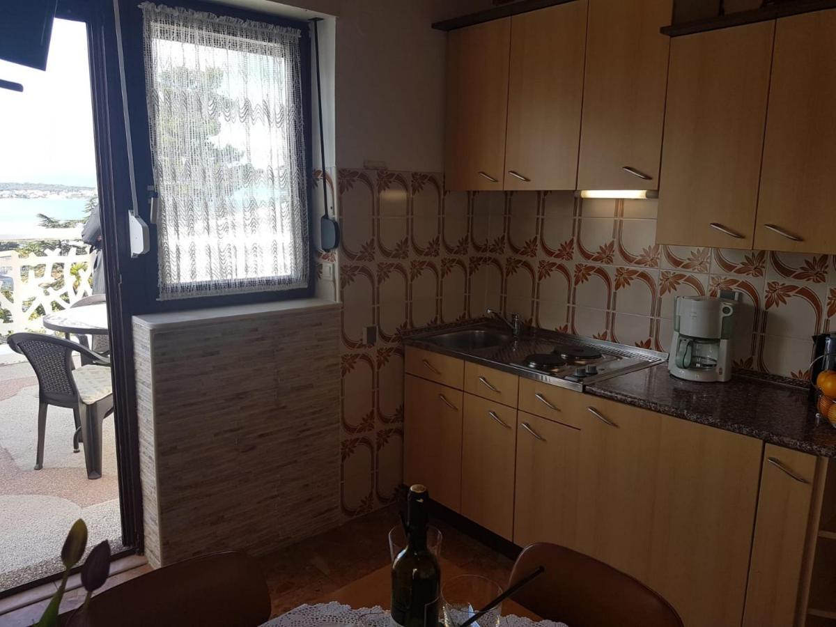 Apartments Marija Nada Малинска Екстериор снимка