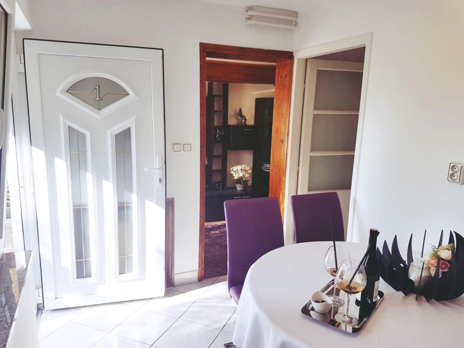 Apartments Marija Nada Малинска Екстериор снимка