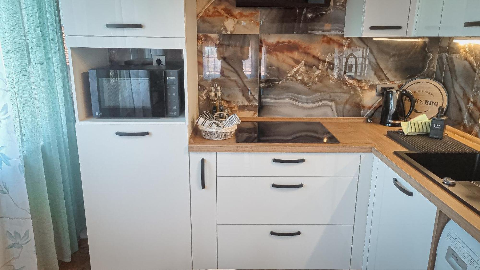 Apartments Marija Nada Малинска Екстериор снимка