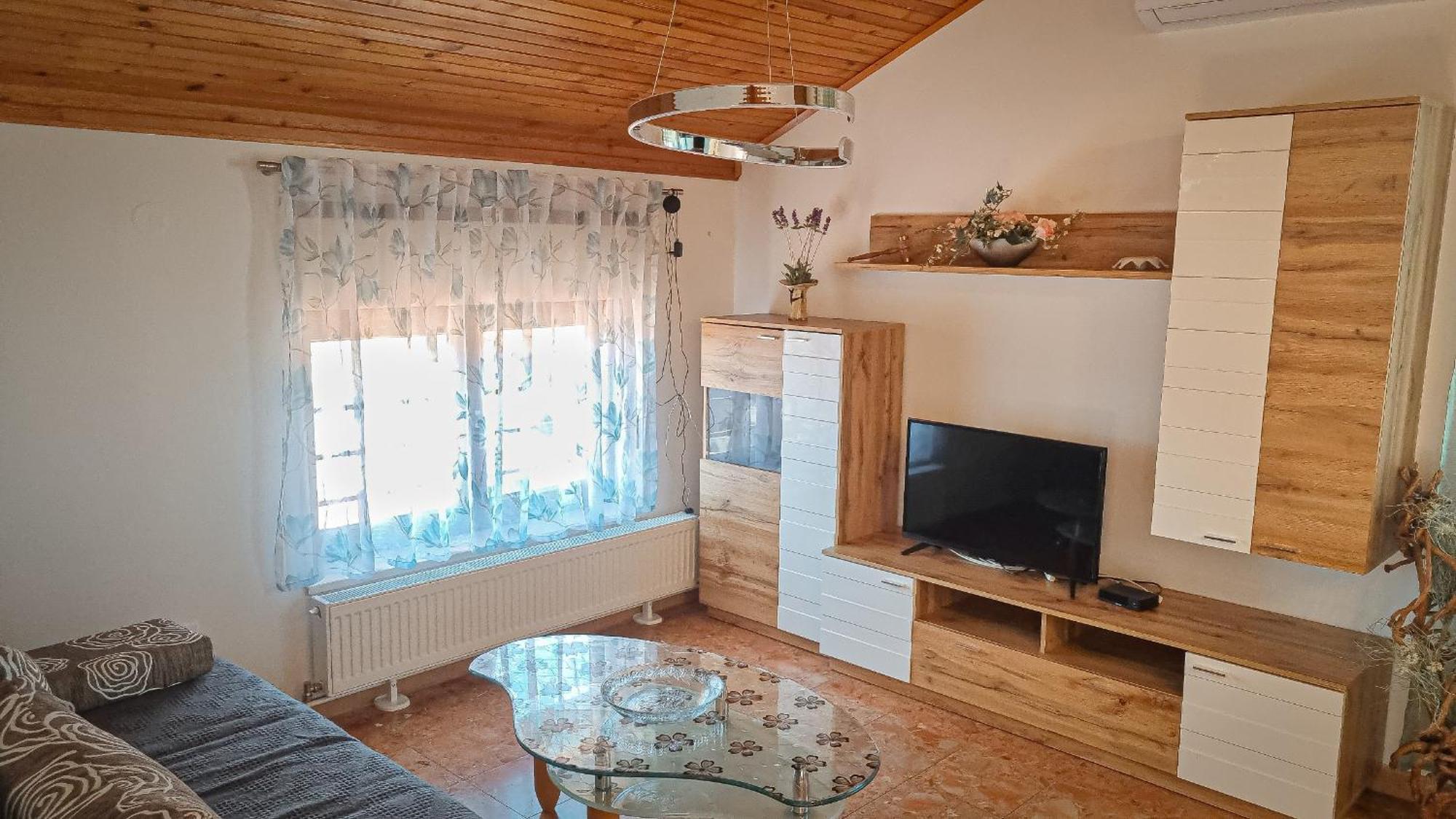 Apartments Marija Nada Малинска Екстериор снимка