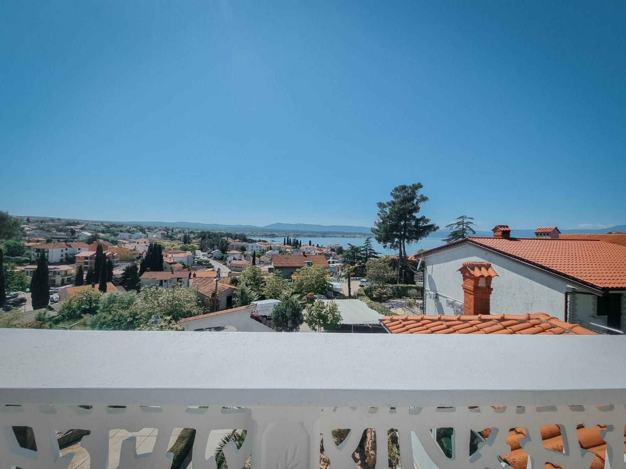 Apartments Marija Nada Малинска Екстериор снимка